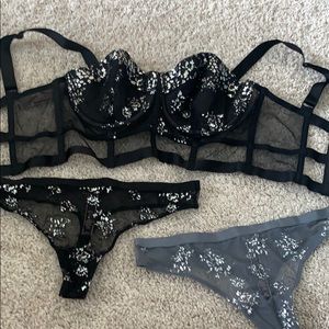 Victoria’s Secret long lined bra